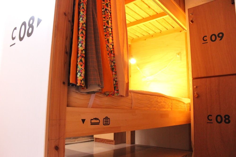 Hostel Tangatable Кіта-Кюшю Екстер'єр фото